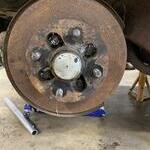 Front rotors do hub before disassembly